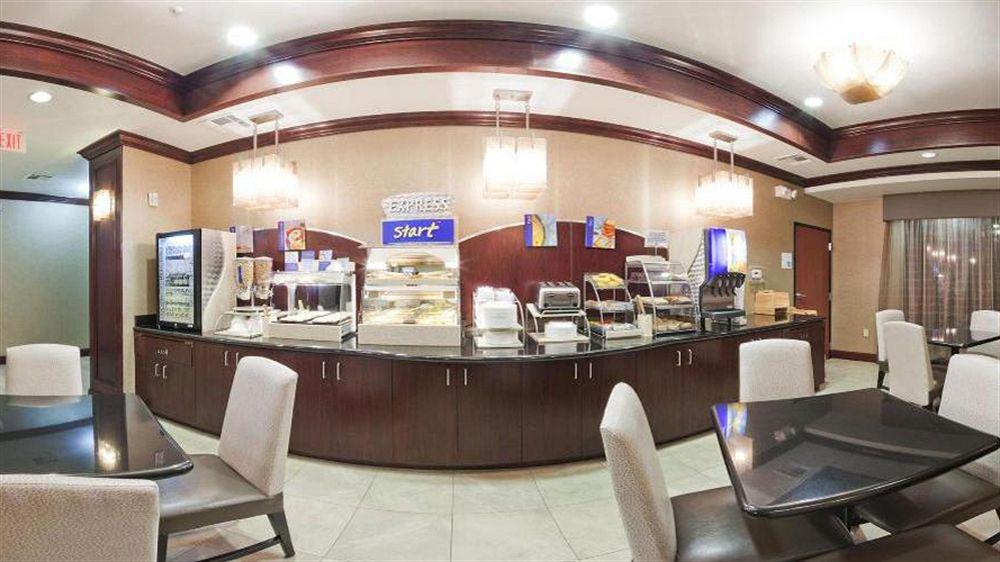 Red Lion Inn & Suites Mineral Wells מראה חיצוני תמונה