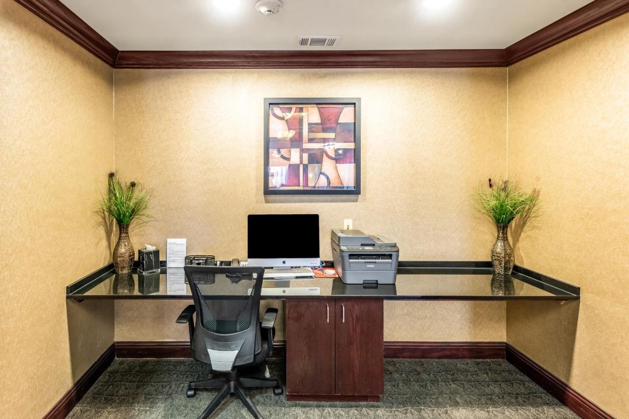 Red Lion Inn & Suites Mineral Wells מראה חיצוני תמונה